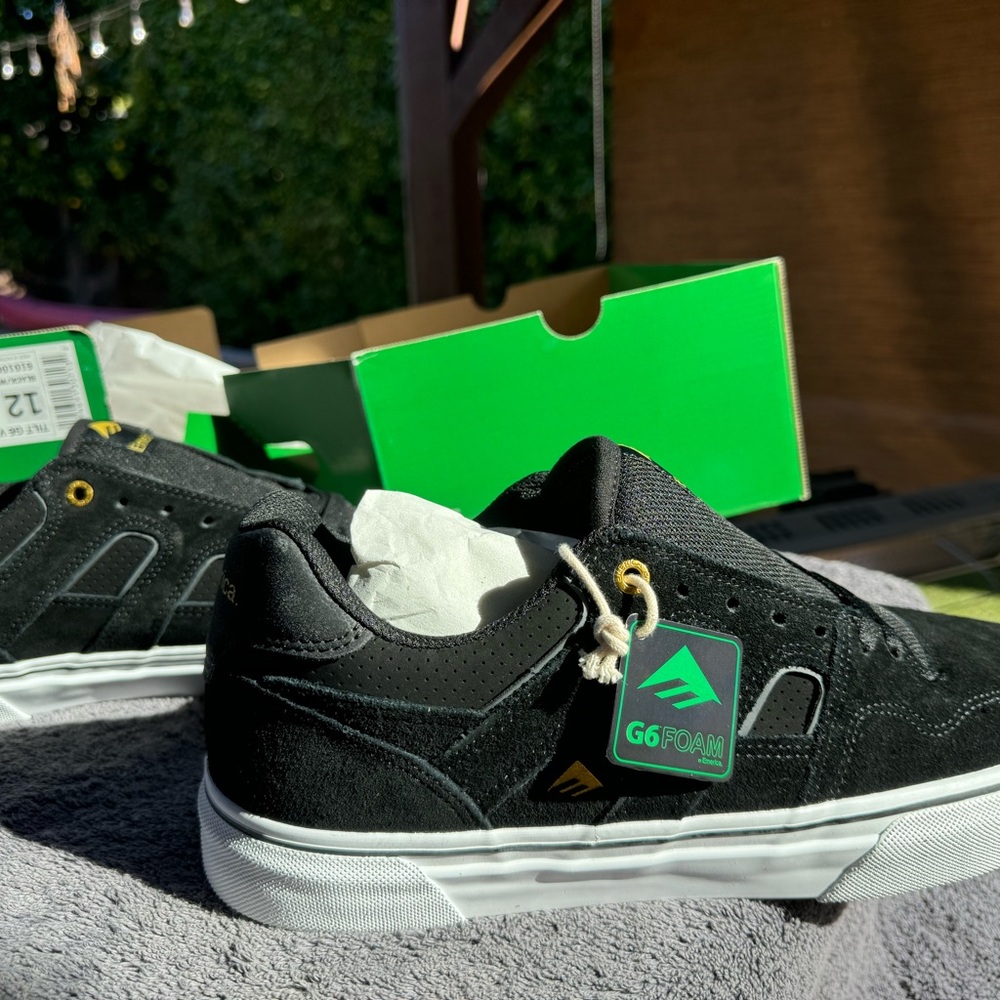 Emerica Tilt V6 Men’s black/white/gold Size 12